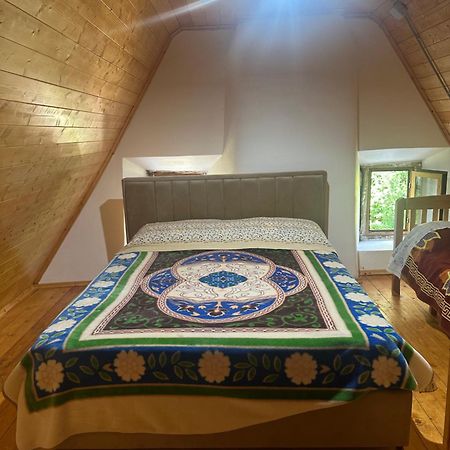 Guest House Rrashkadoli 泰斯 外观 照片