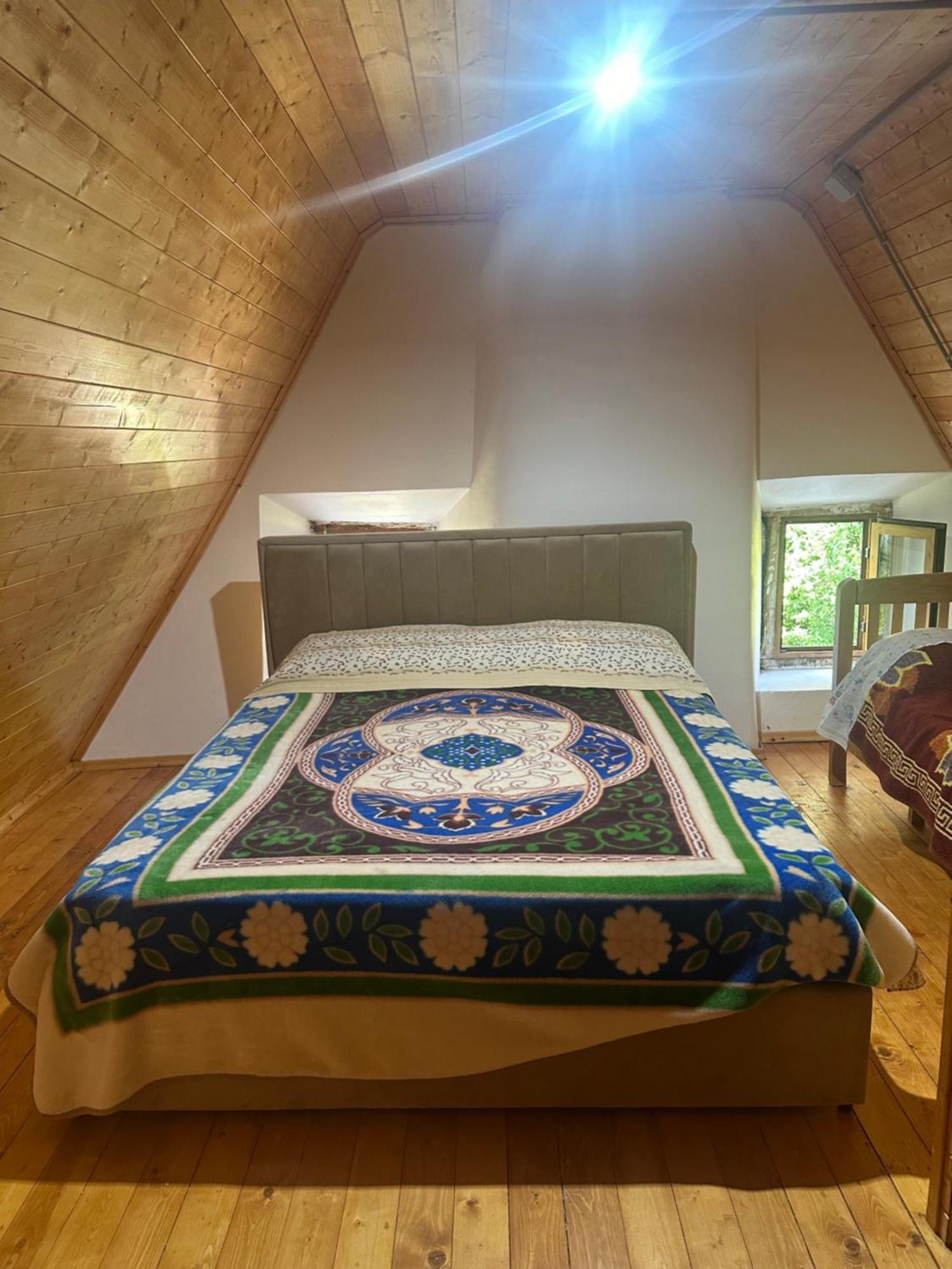 Guest House Rrashkadoli 泰斯 外观 照片